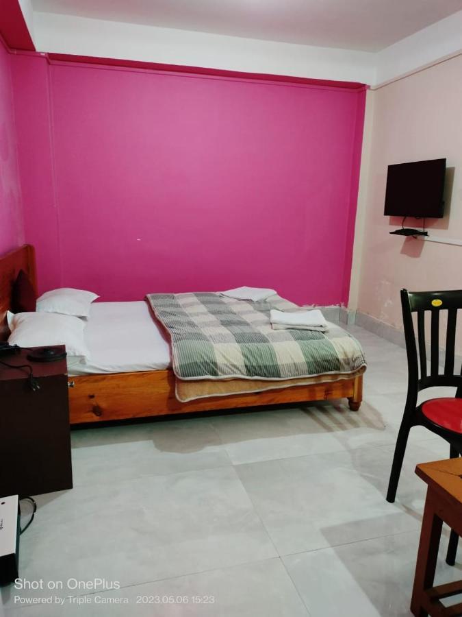 Hotel Diliphu Bomdila Bagian luar foto